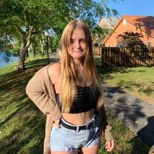 Meet your Posher, Lindsey